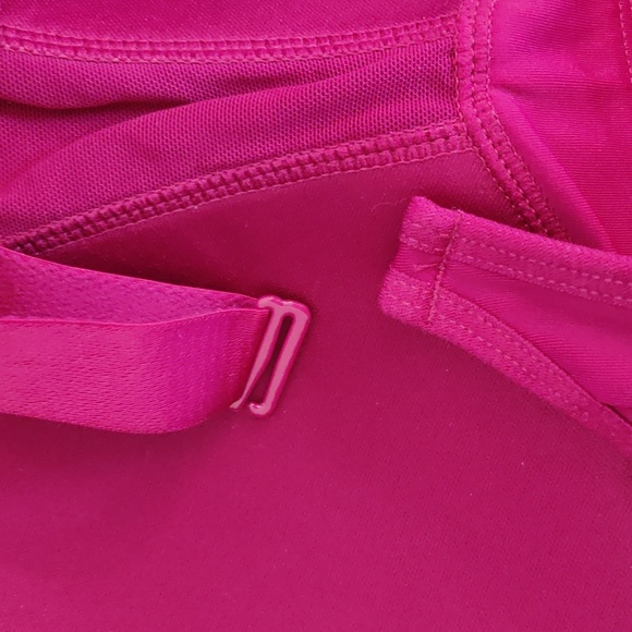 NWT Wire-frew Convertible Strap Molded Cup Sports Bra - Picture 5 of 6